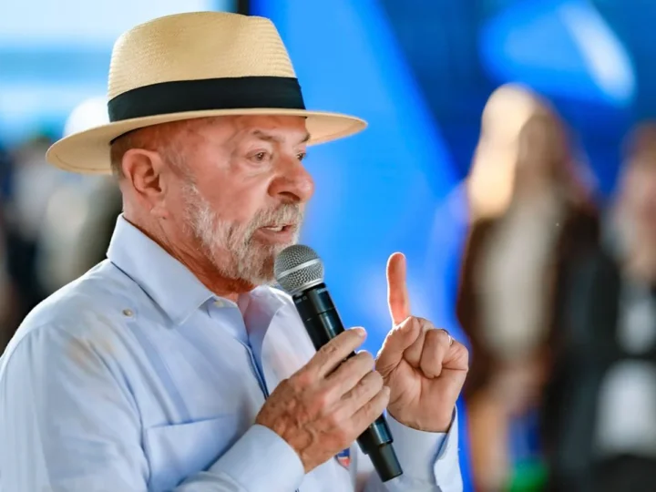 Lula defende SUS de qualidade e diz que população pobre merece atendimento “de primeira”