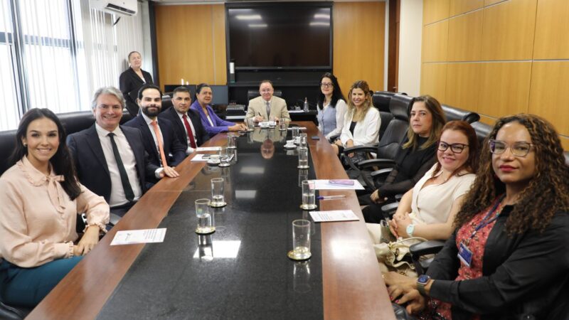 TJMS adota Formulário Rogéria para fortalecer proteção a pessoas LGBTQIA+ em MS