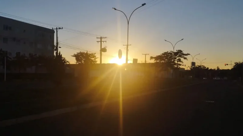Frente fria provoca grande variação de temperatura e mantém alerta para baixa umidade em MS
