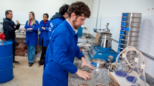 Laboratório do TCE-MS reforça fiscalização de obras e avalia qualidade de pavimentação no Estado