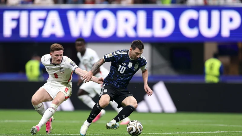 Argentina vira contra a Inglaterra e vai à final da Copa do Mundo contra a Espanha