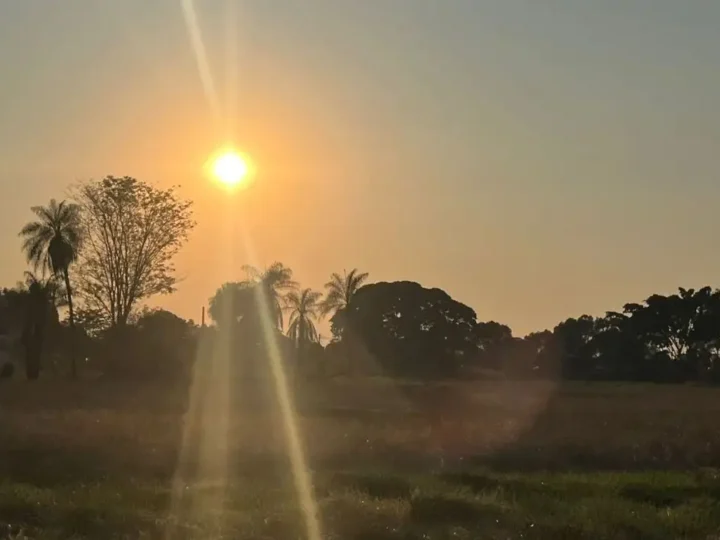 Calor ganha força em MS, umidade despenca e ventos podem atingir 70 km/h nesta sexta