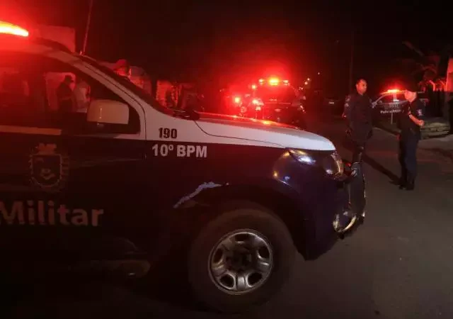 Atirador invade casa e mata adolescente de 16 anos em bairro da Capital