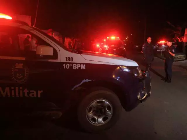 Atirador invade casa e mata adolescente de 16 anos em bairro da Capital