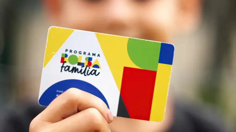 Bolsa Família segue calendário e paga beneficiários com NIS final 4