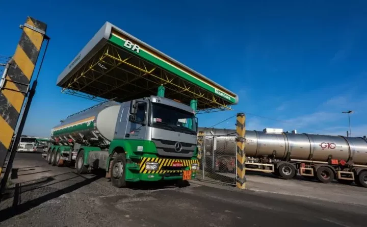 Governo descarta retomar subsídio extra ao diesel, apesar da alta do petróleo