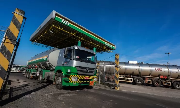 Governo descarta retomar subsídio extra ao diesel, apesar da alta do petróleo