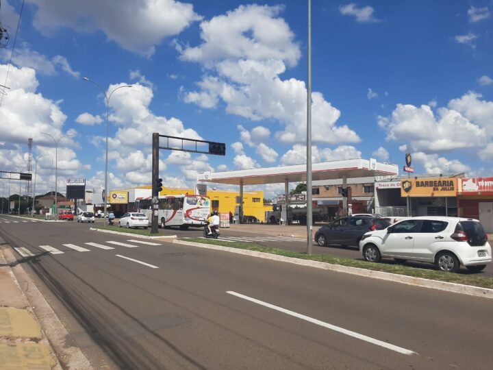 Violência em plena tarde: homem é ferido durante discussão na Avenida Júlio de Castilho