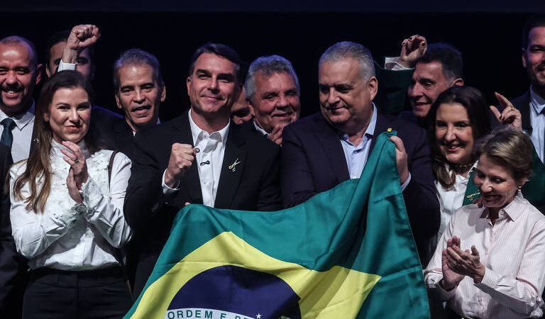 Flávio Bolsonaro confirma Alfredo Gaspar como vice após impasse com Tereza Cristina
