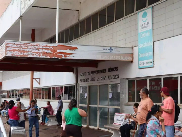 Mais de 10 mil esperam por endoscopia enquanto aparelho está parado em Campo Grande