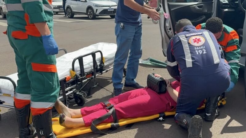 Motorista passa mal ao volante e causa acidente no centro de Campo Grande