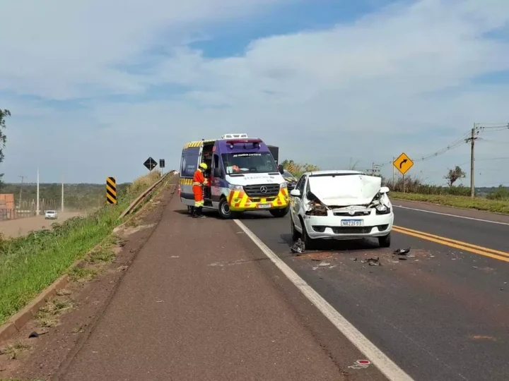 Caminhão e carro colidem na BR-163 e deixam mulher ferida em Campo Grande