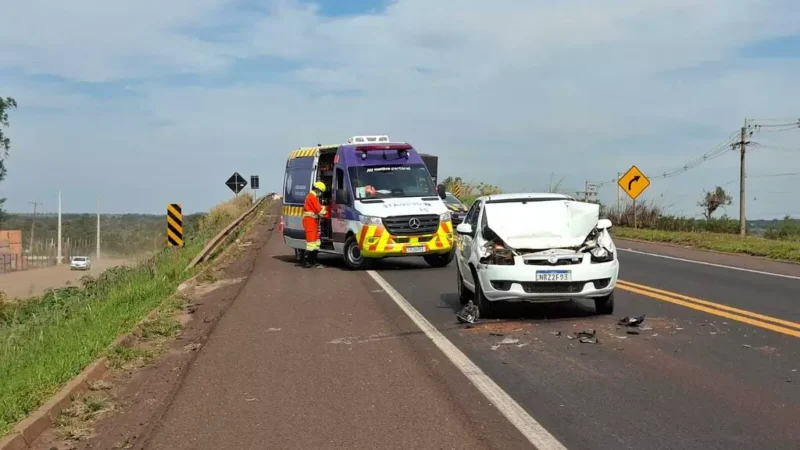 Caminhão e carro colidem na BR-163 e deixam mulher ferida em Campo Grande