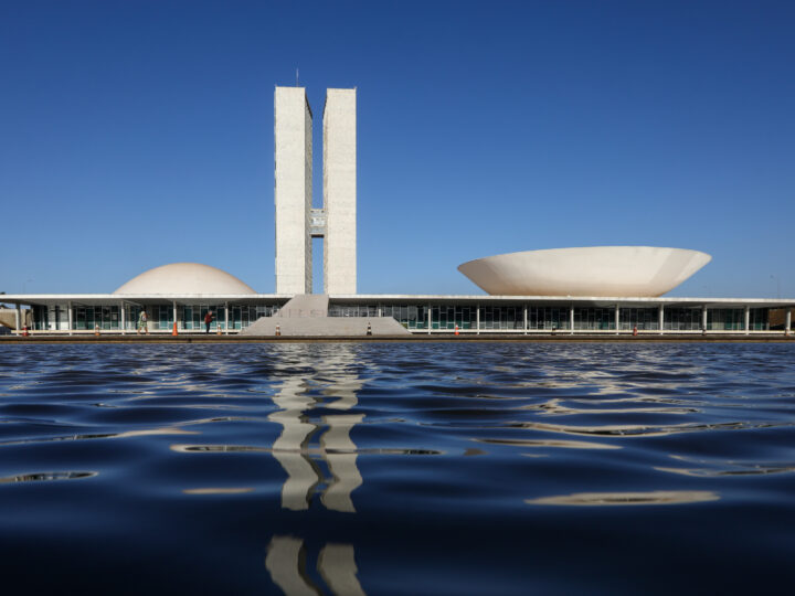 Congresso retoma votações com propostas sobre jornada de trabalho, impostos e segurança