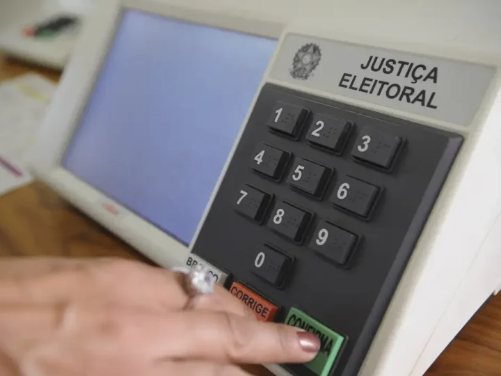 Cerca de 3,7 mil eleitores de MS terão voto em trânsito nas Eleições 2026