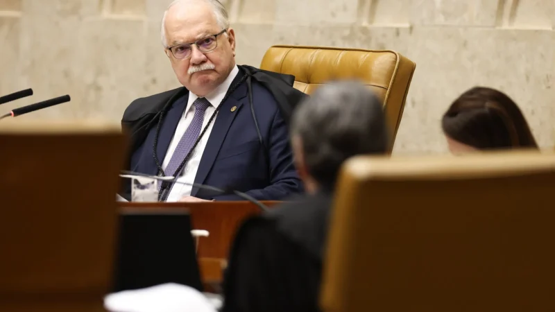Fachin assume relatoria do Inquérito das Fake News e suspende decisões sobre cúpula da PF