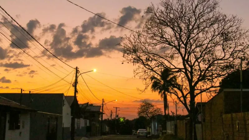 Calor de até 41°C e risco de novas tempestades marcam sexta-feira em MS