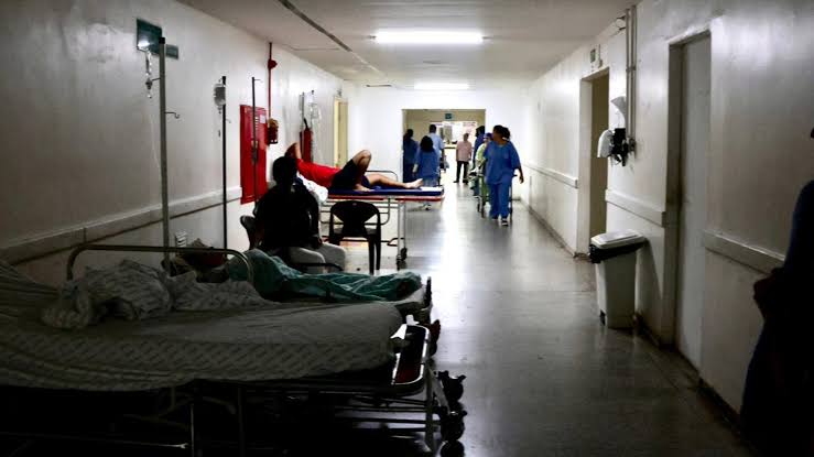 Mãe de paciente relata falta de estrutura e problemas de higiene na Santa Casa