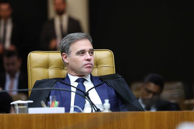 STF bloqueia mais de R$ 1,9 bilhão em bens ligados ao Banco Master no exterior