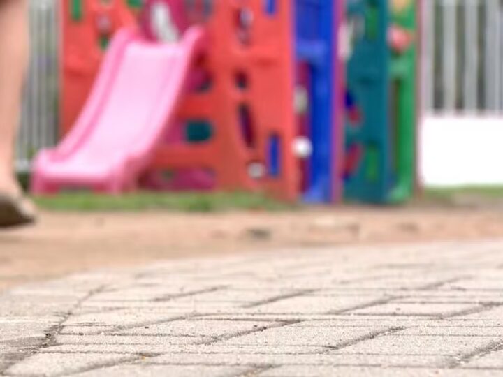 Professor suspeito de abusar de criança em creche já havia sido preso por denúncia do próprio filho