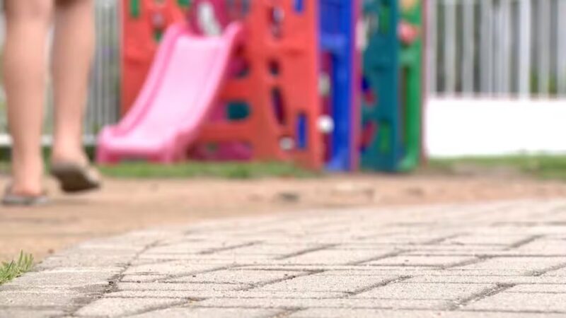 Professor suspeito de abusar de criança em creche já havia sido preso por denúncia do próprio filho
