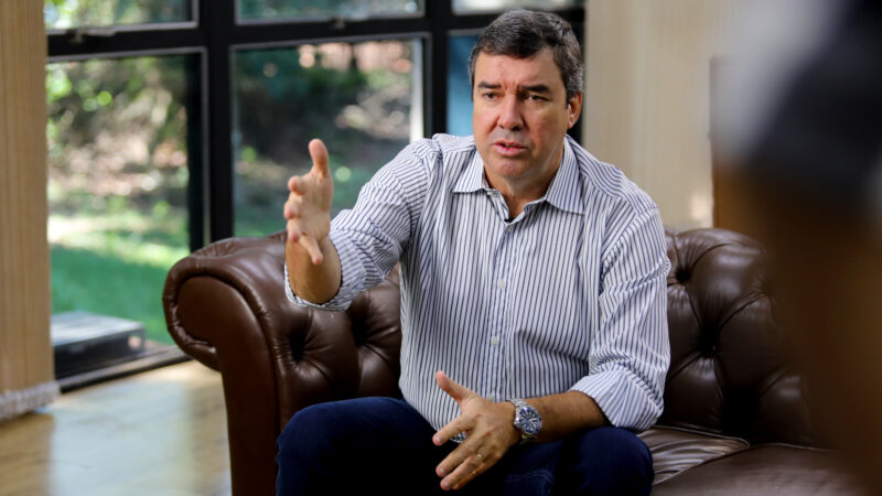 Riedel mira segundo mandato com mais escolas reformadas, segurança reforçada e novos investimentos em MS