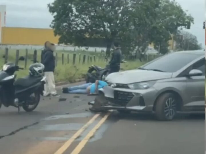 Motociclista fica ferido após colisão com HB20 na Avenida Três Barras