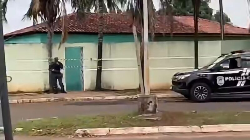 Duas mulheres são encontradas mortas em casa incendiada; polícia investiga duplo homicídio