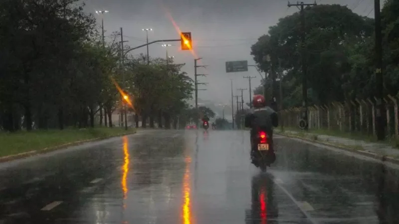 Chuva forte atinge cidades de MS e Inmet alerta para risco de tempestades