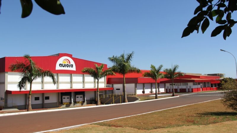 Aurora Coop promove mutirão de emprego com salário inicial de R$ 2 mil