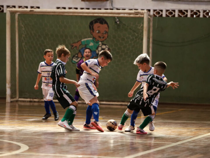 Copa Pelezinho tem quatro jogos neste sábado e rodada será em novo endereço