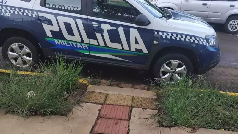 Homem é baleado durante caminhada e busca socorro na casa de parente