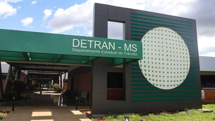 Detran-MS coloca 406 motoristas na mira de suspensão ou cassação da CNH