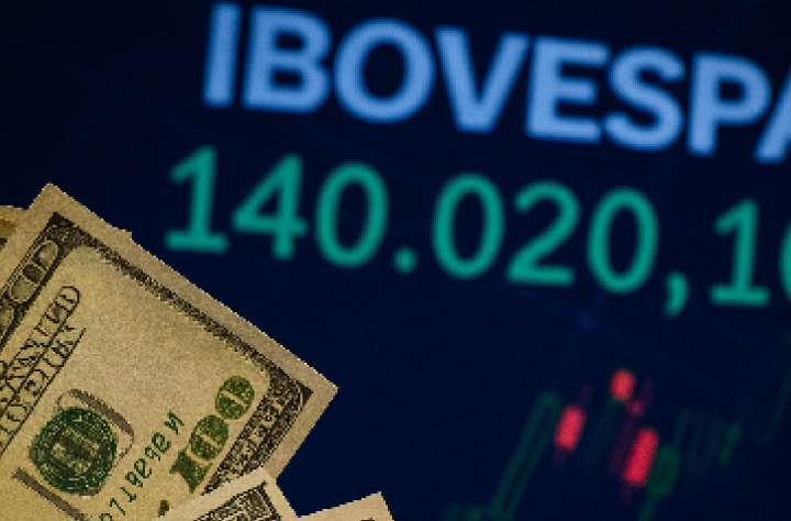 Dólar fecha em alta com avanço do petróleo e Ibovespa sobe quase 1%