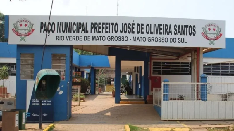 Justiça suspende concurso com 438 vagas após secretário municipal aparecer como candidato e organizador