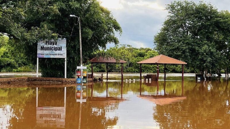 Cheia do Rio Apa deixa famílias desalojadas e provoca alagamentos em Bela Vista