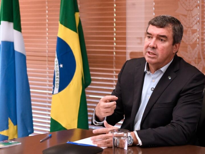 Riedel estuda mudanças em secretarias após balanço de erros e acertos do governo