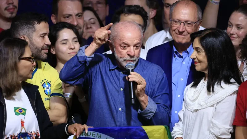 Líderes internacionais parabenizam Lula após vitória nas eleições presidenciais