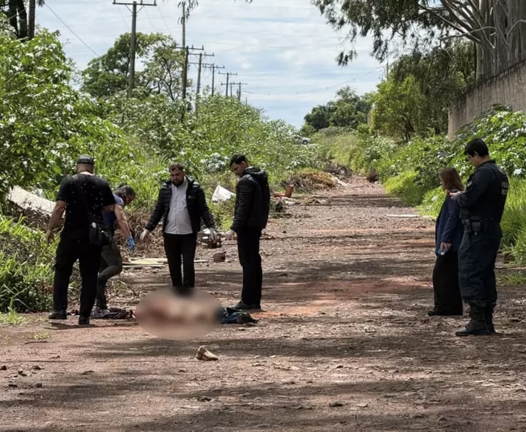 Fique por dentro: Homem de 57 anos é encontrado morto com facadas no peito e sinais de atropelamento em Campo Grande