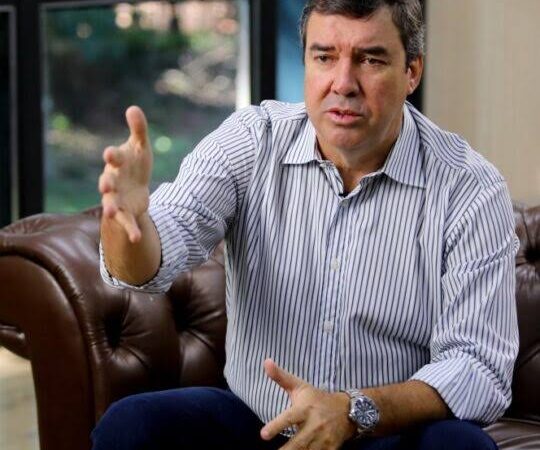 Riedel reconhece vitória de Lula, tenta ligar para presidente eleito e defende respeito ao resultado das urnas